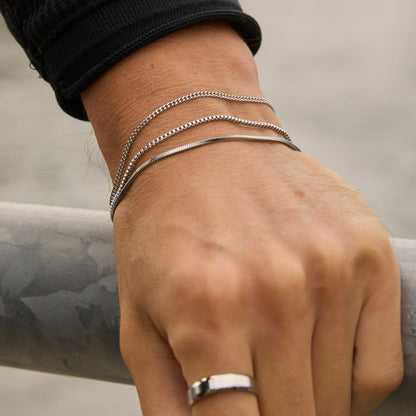 Minimal Curb Bracelet