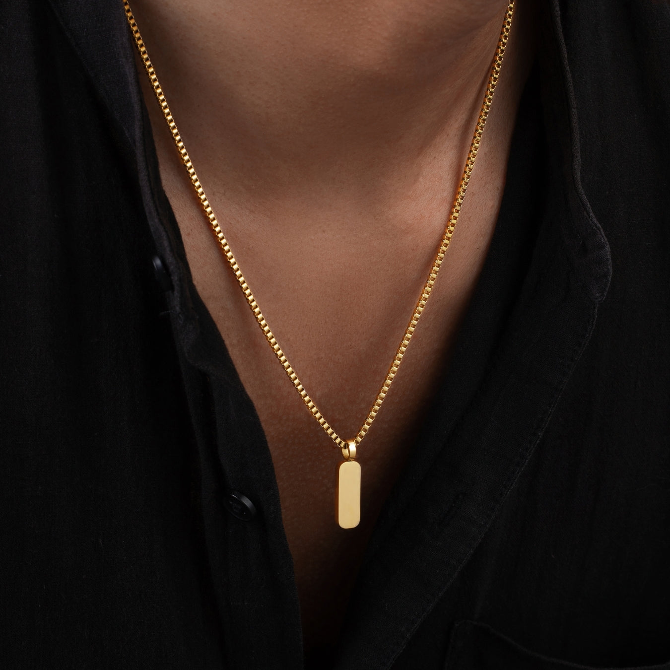 Minimal Pendant & Box Chain