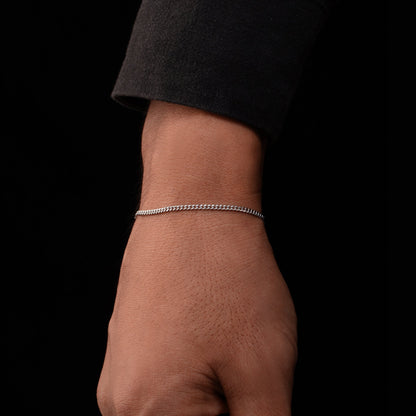 Minimal Curb Bracelet
