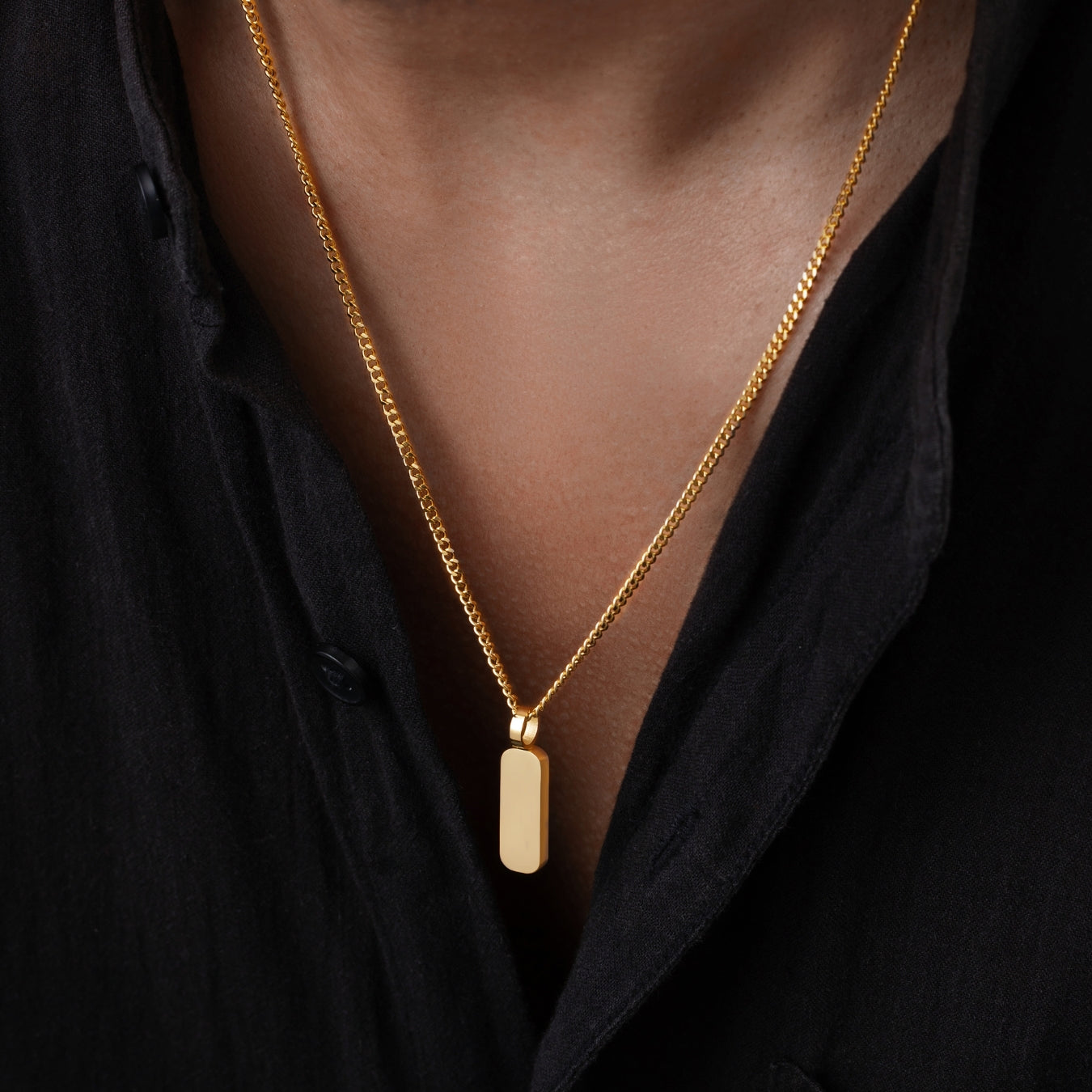 Minimal Pendant & Curb Chain