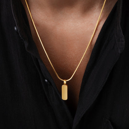 Minimal Pendant & Square Chain