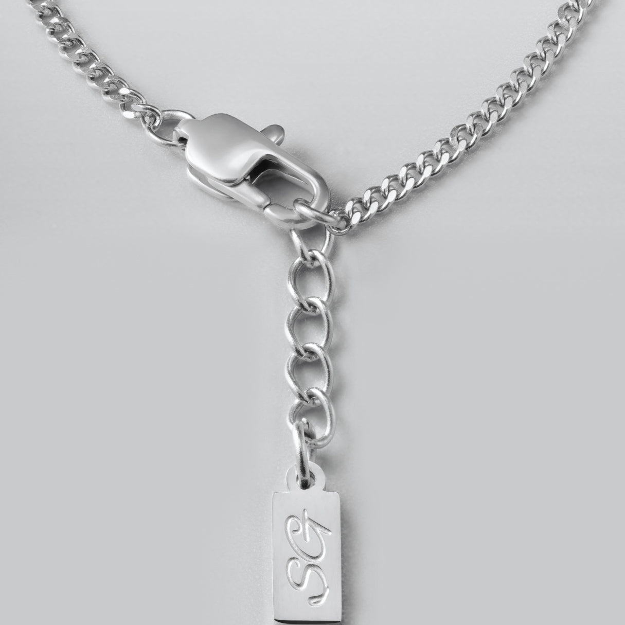 Minimal Curb Bracelet