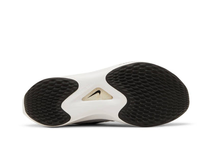 Zoom Fly 5 ‘Black White